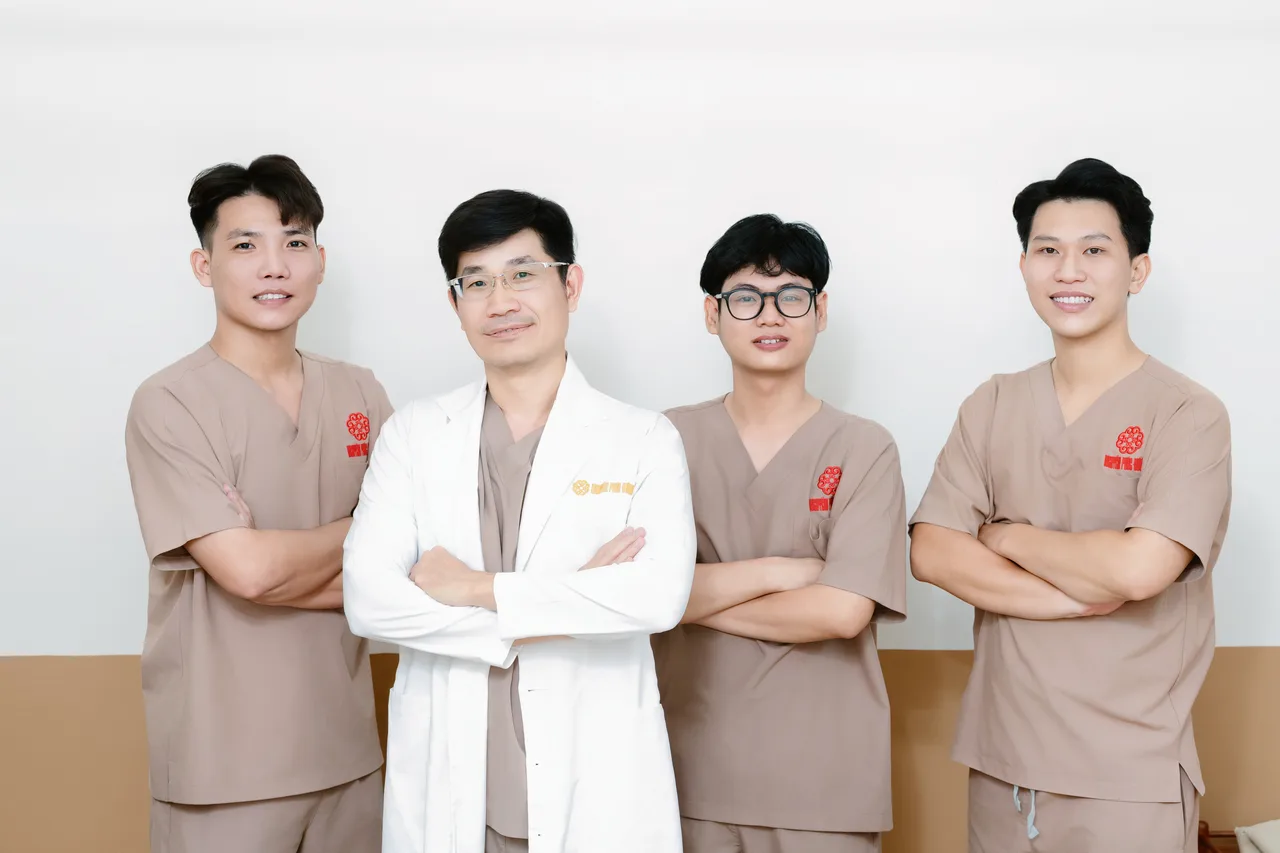Đội ngũ phòng khám Nguyễn Phúc Đường